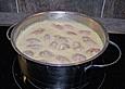 Steinbuttcremesuppe mit Lachskl&ouml;&szlig;chen
