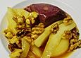 Karamellisierte Walnuss-Birnen mit Rotwein-Eis