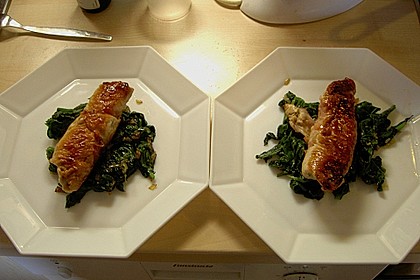 Involtini von der Pute auf Blattspinat mit Polentaschnitte und Tomatensauce 2
