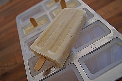 Joghurt-Bananen-Eis am Stiel 1