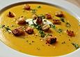 Kartoffel-K&uuml;rbis-Suppe mit Croutons