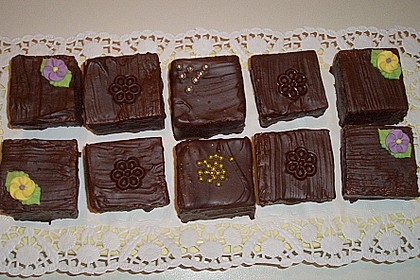 Baumkuchen-Petits Fours 35