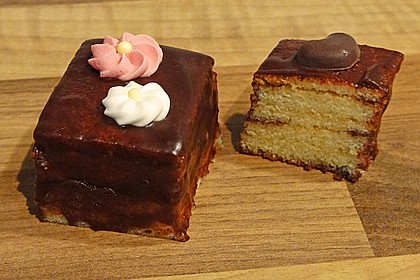 Baumkuchen-Petits Fours 22