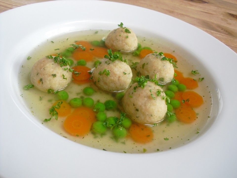 Leckere Suppeneinlage aus Semmelbrösel (Rezept mit Bild) | Chefkoch.de