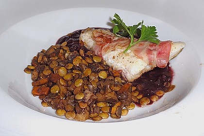 Zander im Speckmantel mit Balsamico-Linsen 3