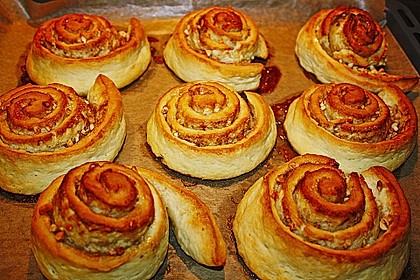 Zimtschnecken mit Honig und Mandeln 7