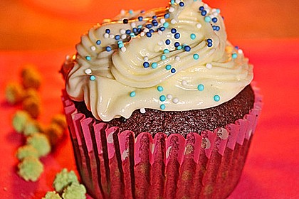Chocolate Truffle Cupcakes mit Schokoladen und Vanilla Cream Cheese Frosting 2