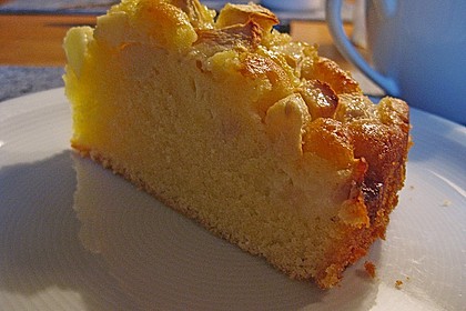 Apfelkuchen getr&auml;nkt mit Sahne