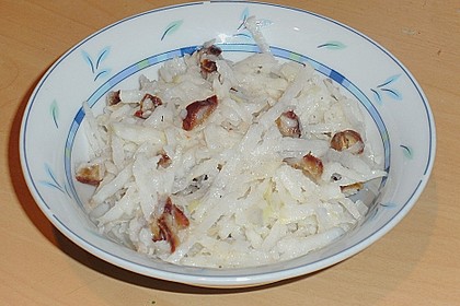 Arabischer Pastinaken-Dattel Salat