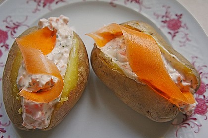 Folienkartoffeln mit M&ouml;hren-Kr&auml;uterso&szlig;e 1