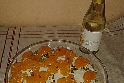 Mini-Windbeutel mit Milchmädchen-Quarkcreme und Himbeeren 23