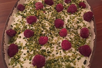 Mini-Windbeutel mit Milchmädchen-Quarkcreme und Himbeeren 28