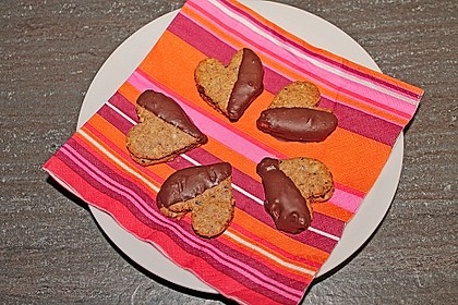 Nuss-Nougat-Plätzchen 12