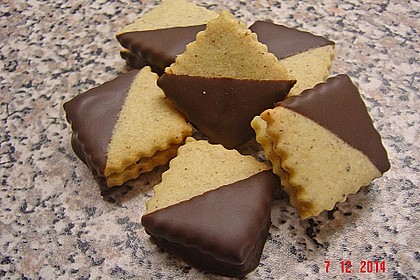 Nuss-Nougat-Plätzchen