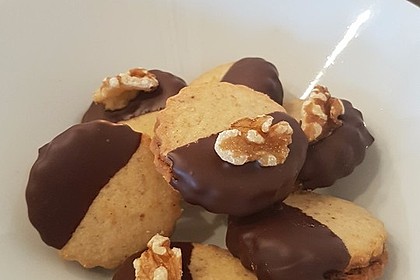 Nuss-Nougat-Plätzchen 9