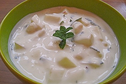 Minzejoghurt mit Fr&uuml;chten