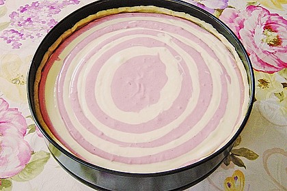 Zebra-Himbeer-K&auml;sekuchen 1