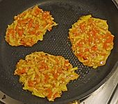 Kartoffel-M&ouml;hrenpuffer mit Sprossendip (Bild)