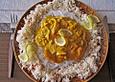 Curry-Huhn mit Sojabohnen-Keimlingen
