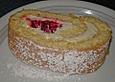 Biskuitrolle mit Zitronensahne