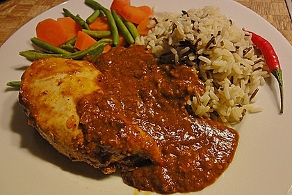 H&auml;hnchenbrust mit mexikanischer Schokoladensauce