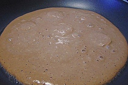 Schokoladen-Kokos-Pfannkuchen mit Banane 1