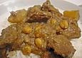 Karibisches Rindfleischcurry mit Kartoffeln und Kichererbsen