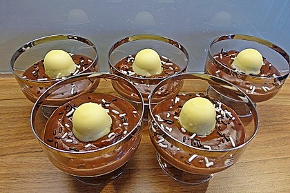 Gourmet-Schoko-Pudding selbstgemacht, sahnig und schokoladig 1