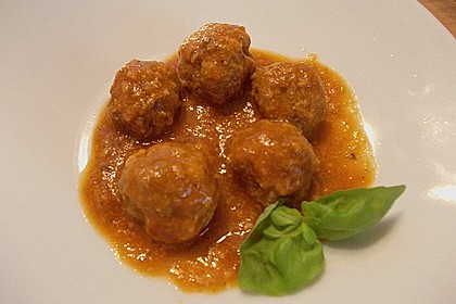 Fleischb&auml;llchen in Tomatensauce 1