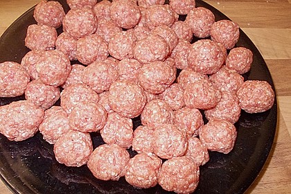 Fleischb&auml;llchen in Tomatensauce 2