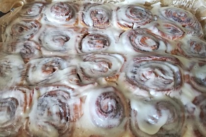 Cinnamon Rolls with Cream Cheese Frosting 130