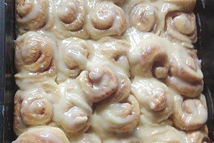 Cinnamon Rolls with Cream Cheese Frosting 119