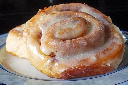 Cinnamon Rolls with Cream Cheese Frosting 5
