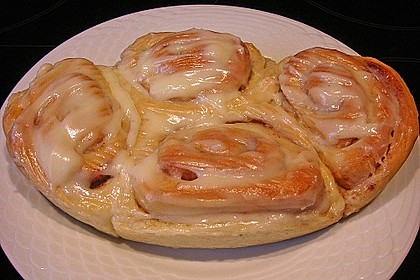 Cinnamon Rolls with Cream Cheese Frosting 81