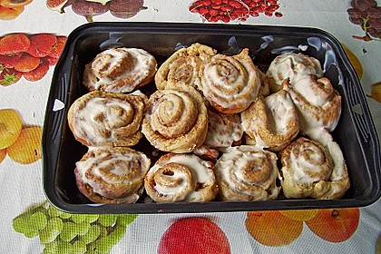 Cinnamon Rolls with Cream Cheese Frosting 108