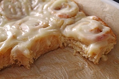 Cinnamon Rolls with Cream Cheese Frosting 113