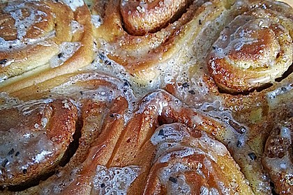 Cinnamon Rolls with Cream Cheese Frosting 168