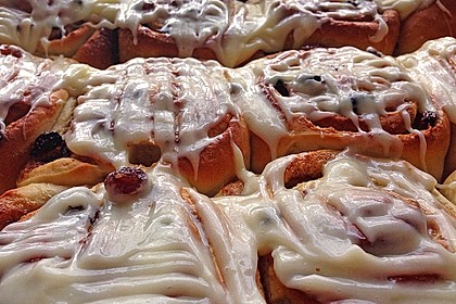 Cinnamon Rolls with Cream Cheese Frosting 43