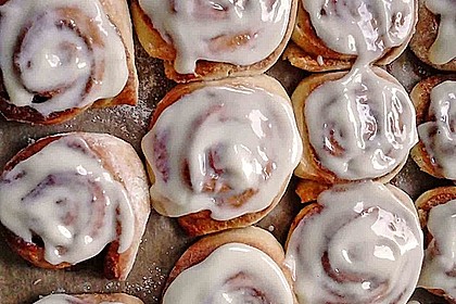 Cinnamon Rolls with Cream Cheese Frosting 86
