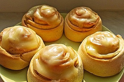 Cinnamon Rolls with Cream Cheese Frosting 35