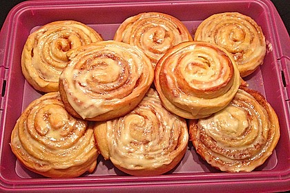 Cinnamon Rolls with Cream Cheese Frosting 8