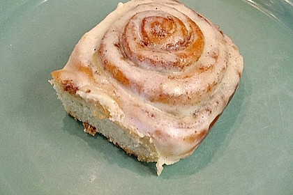 Cinnamon Rolls with Cream Cheese Frosting 31