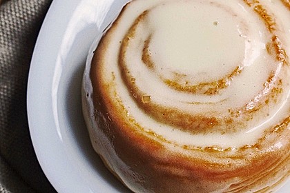 Cinnamon Rolls with Cream Cheese Frosting 3