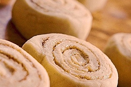 Cinnamon Rolls with Cream Cheese Frosting 2