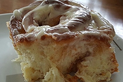 Cinnamon Rolls with Cream Cheese Frosting 100