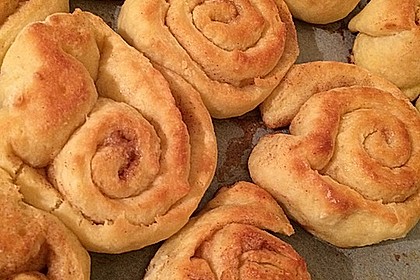 Cinnamon Rolls with Cream Cheese Frosting 54