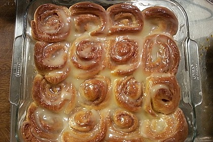 Cinnamon Rolls with Cream Cheese Frosting 79