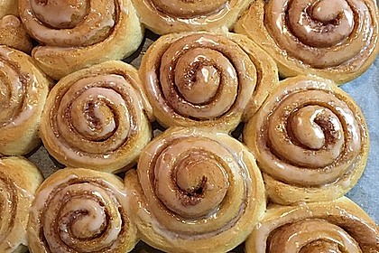 Cinnamon Rolls with Cream Cheese Frosting 41