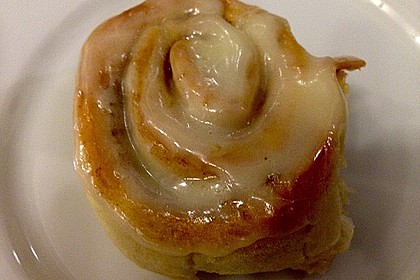 Cinnamon Rolls with Cream Cheese Frosting 147