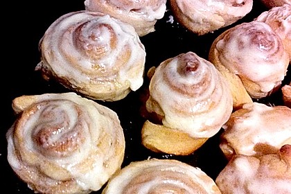 Cinnamon Rolls with Cream Cheese Frosting 56